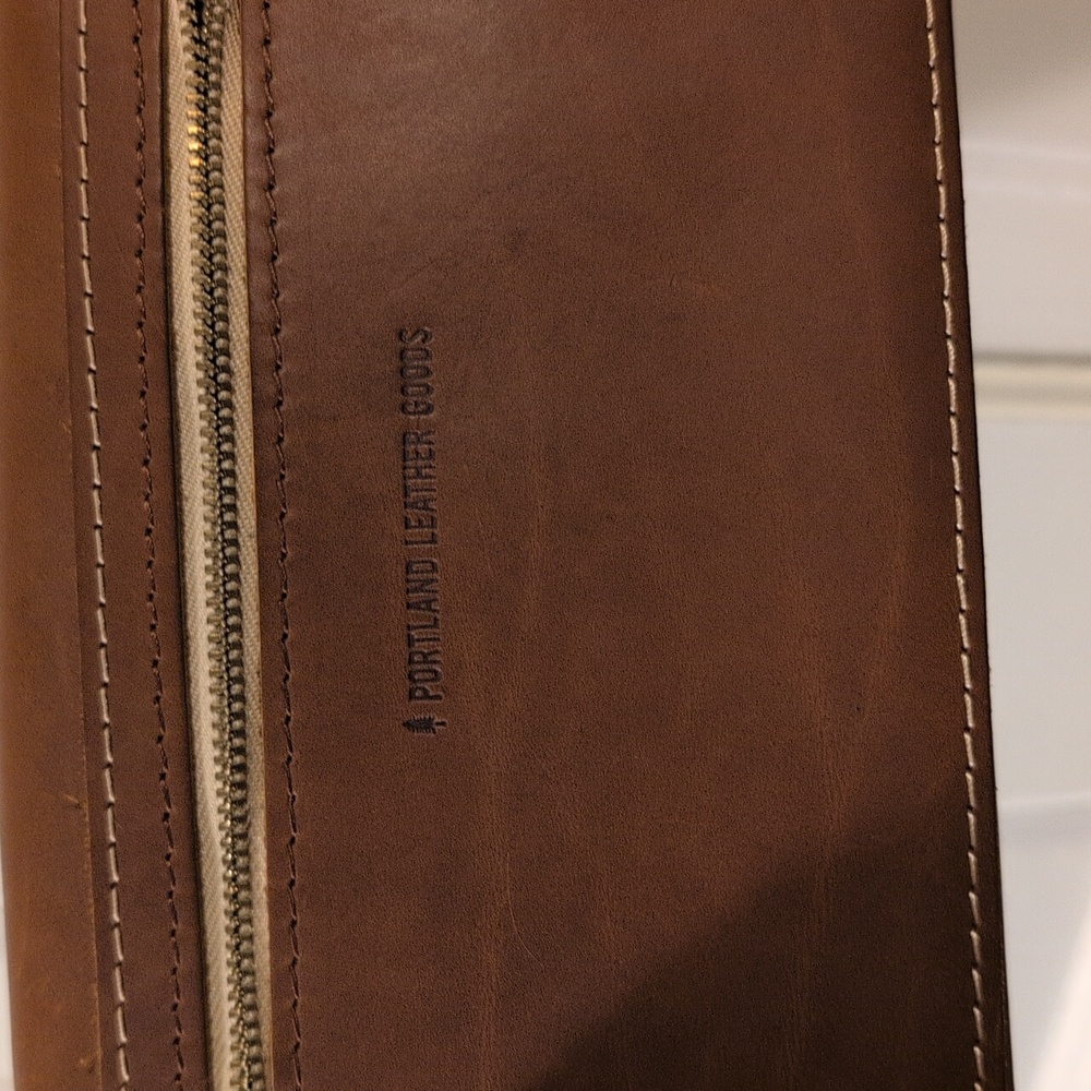 Portland Leather Envelope Crossbody - Picture 3 of 3